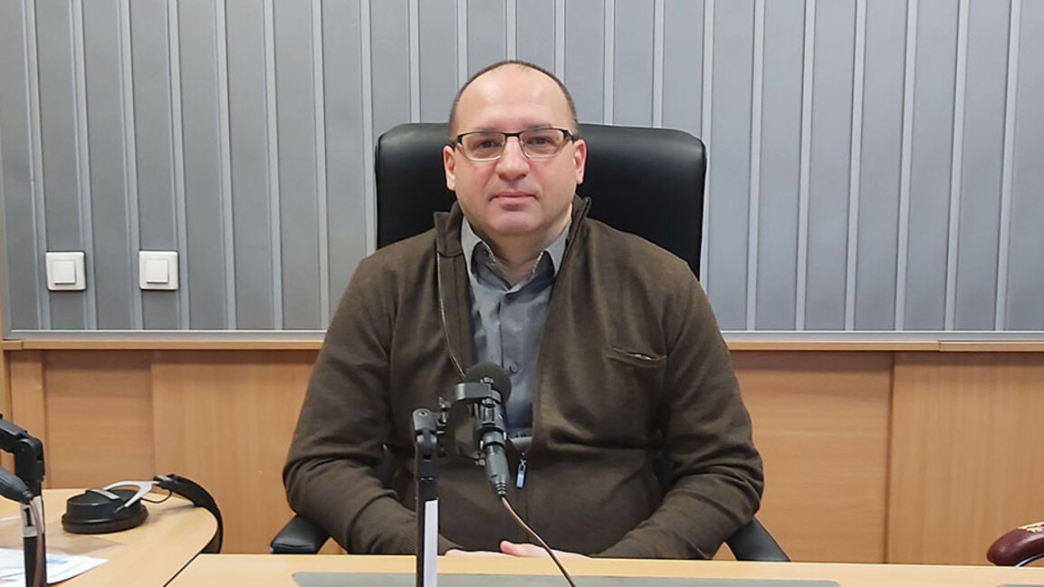 Доц. Владислав Младенов