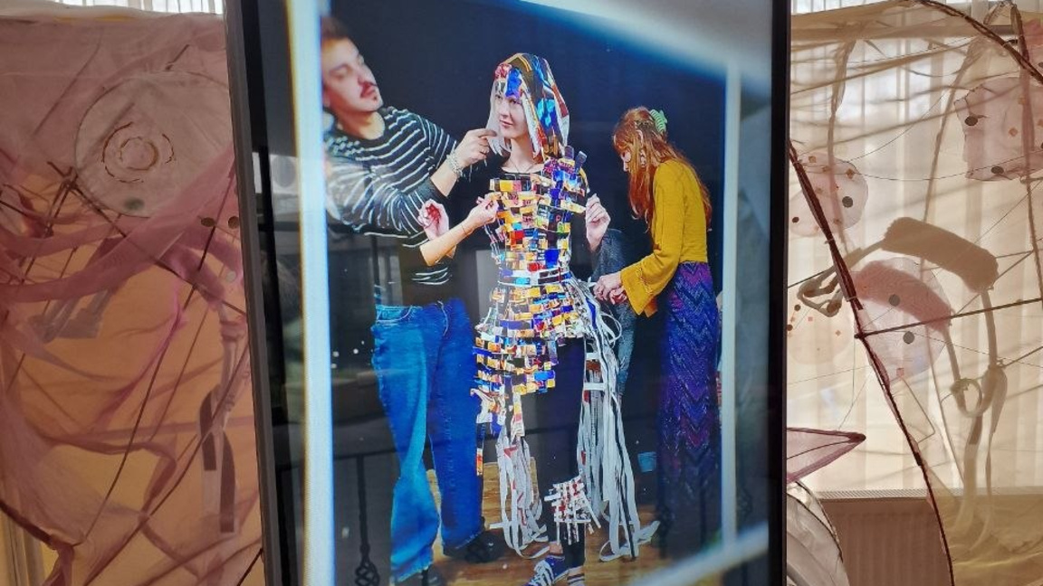 QR кодове и анимирани герои привличат публиката на Кукления театър във Варна