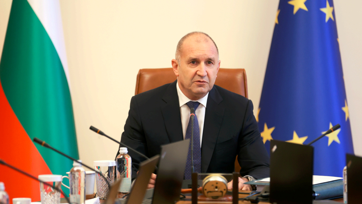 Roumen Radev: Sauvons nos enfants des aspects toxiques d'internet