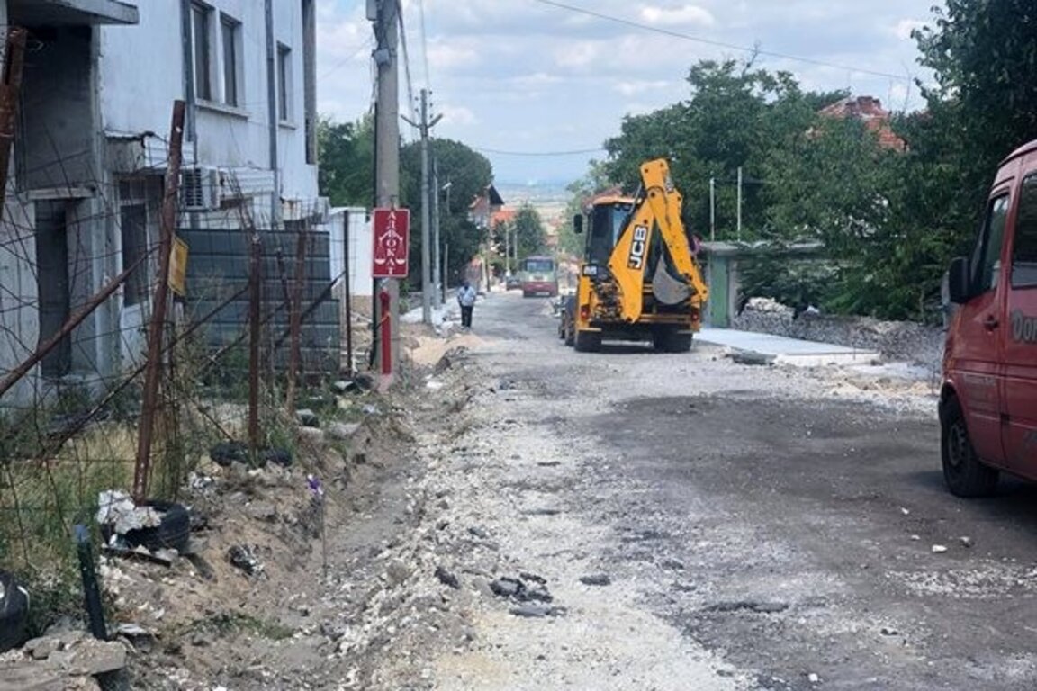 Реконструират пътища и ВиК мрежа в община Куклен с 2,8 млн. лв.