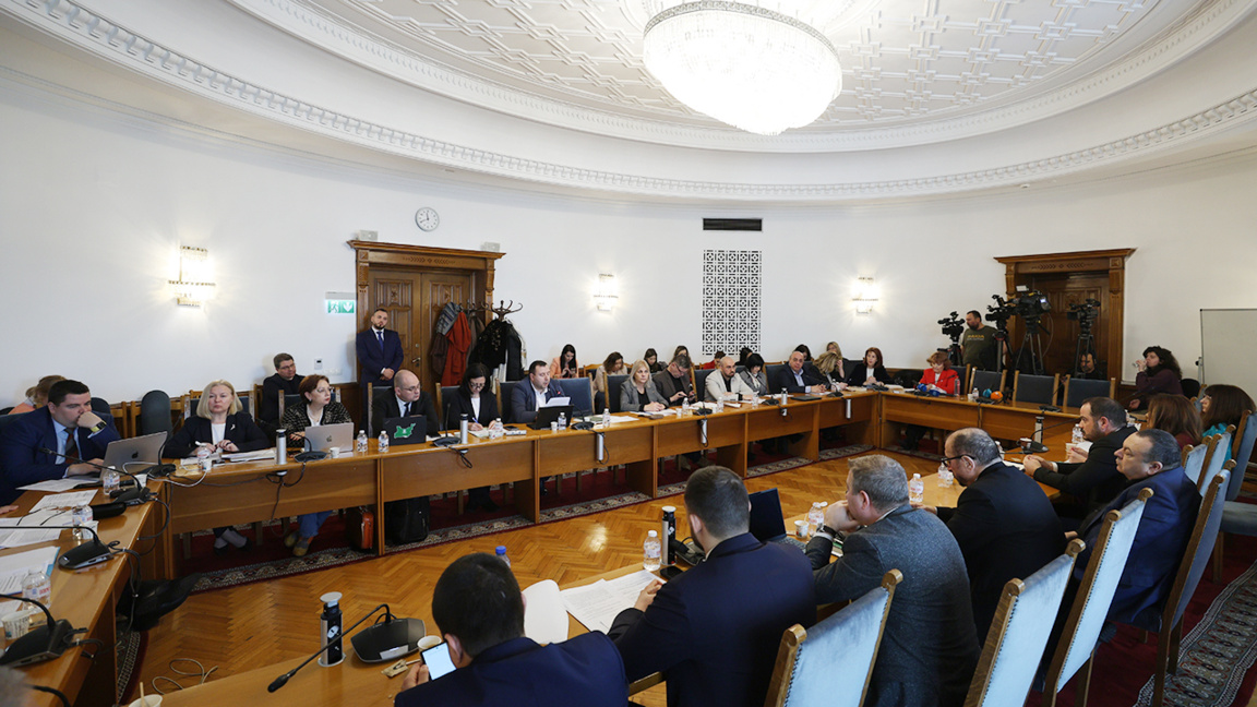 AB üyesi olmayan ülkelerde 20 seçim sandığı kararı ikinci okumada kabul edildi