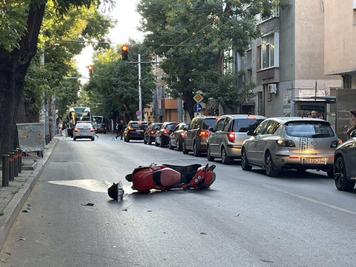 Катастрофа затруднява движението в центъра на Стара Загора