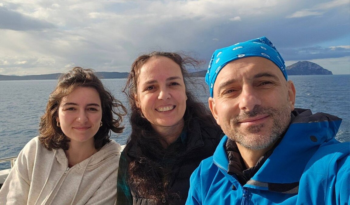 Да продадеш всичко, за да обиколиш света с лодка - историята на Иво, Мира и Мая от "The Life Nomadik"