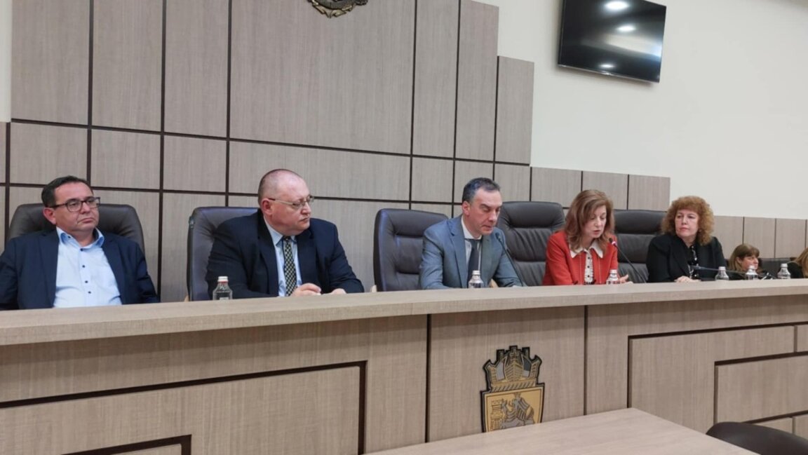 Пътната безопасност е акцентът в Бюджет 2025 на Община Бургас (ОБНОВЕНА)