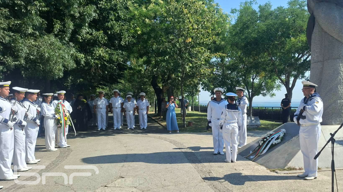 Първият от новите минни ловци ще бъде базиран в Бургас