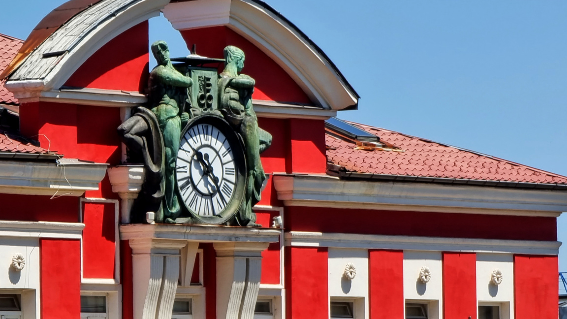 Изглед към сградата на Агенцията по заетостта.