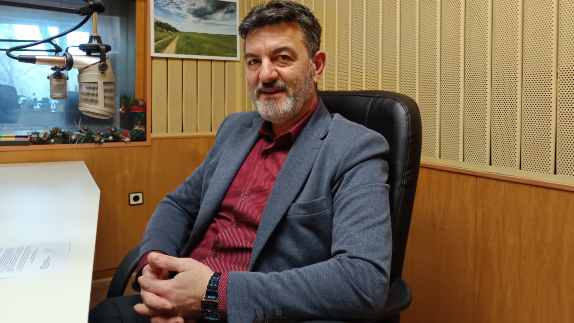 Доц. лазарин Лазаров - декан на Ветеринарномедицинския факултет на Тракийския университет Стара Загора