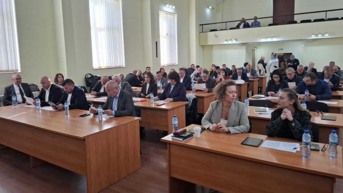 Инвестиции, воден недостиг и побратимяване обсъжда Общинският съвет в Кърджали