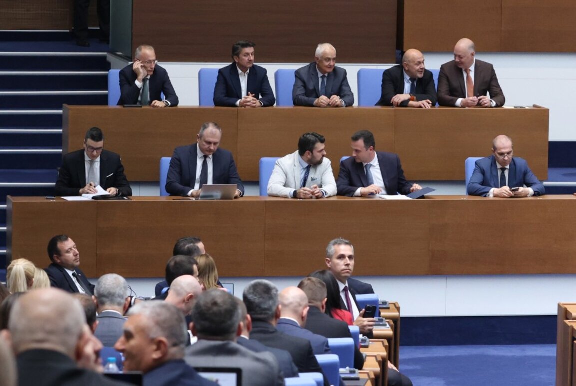 Con 54 votos a favor y 130 en contra, la tercera moción de censura ha fracasado