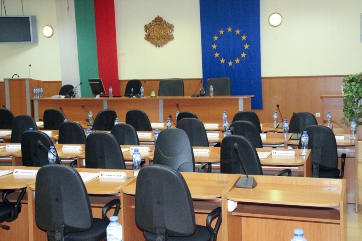 Обсъждат намаляване на заплатите на общинските съветници в Пазарджик