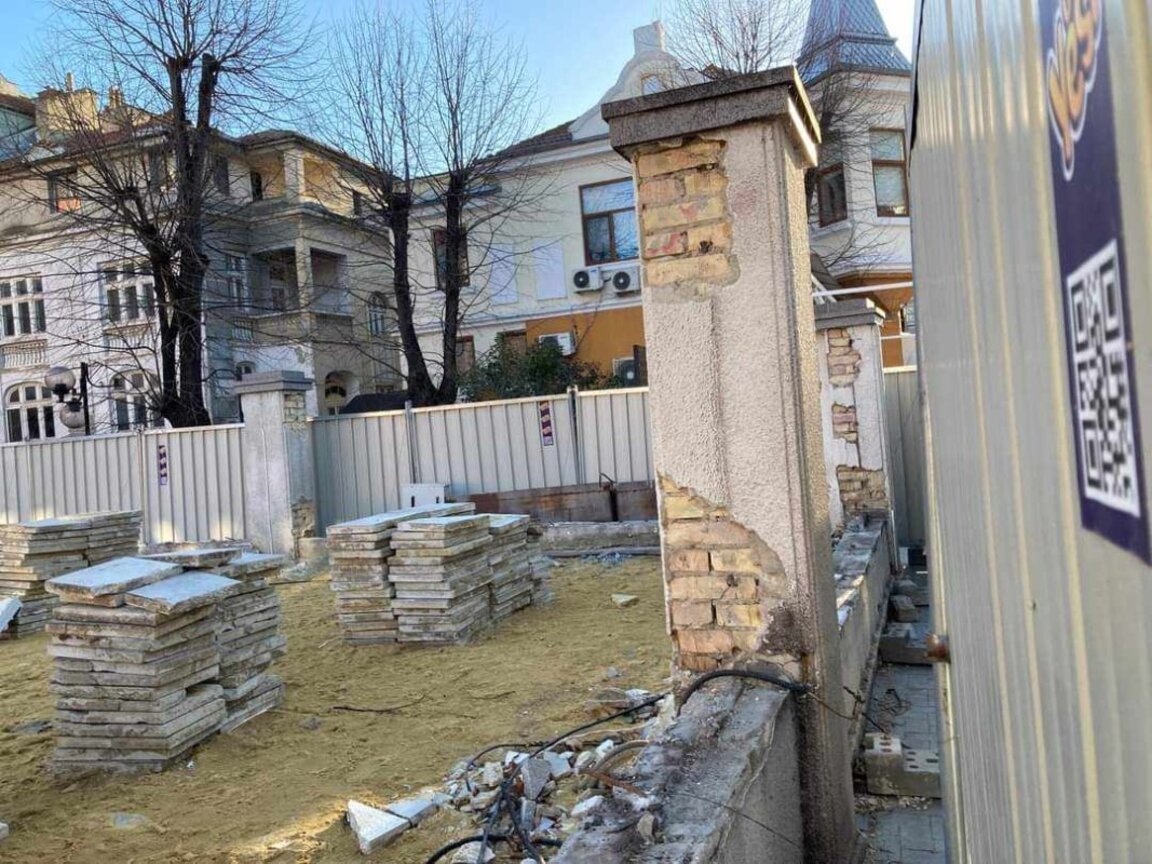 Благомир Коцев за премахнатата кована ограда: В момента сме пред свършен факт