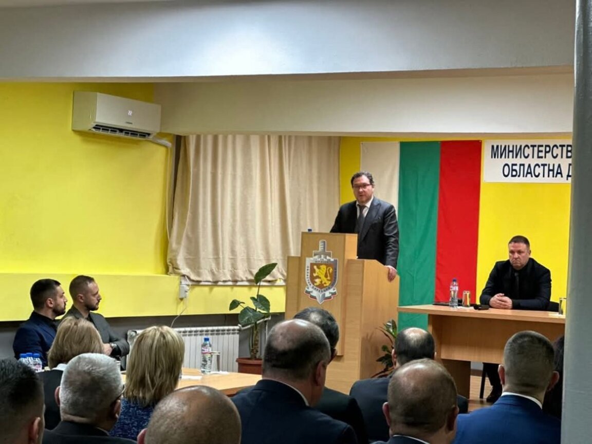 Министърът на МВР с отчет за пътната безопасност във Враца