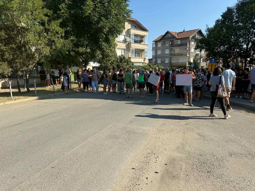 Жители на Крайморие искат да запазят водомерите си, несъгласни са с ВиК проект