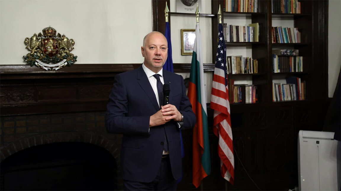 Росен Желязков отговори на критиките на Бойко Борисов за справянето с водната криза