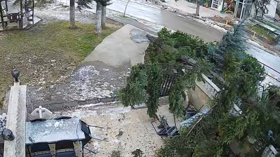 Стотици абонати в Мездра и Враца са без ток 