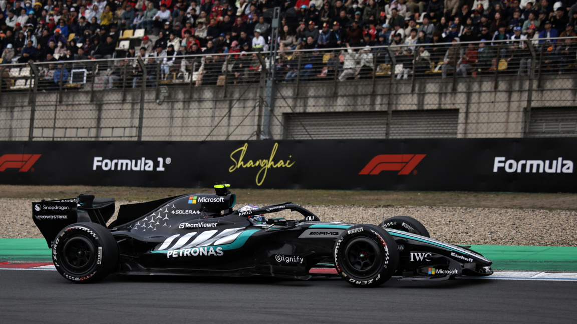 Андреа Кими Антонели качи Италия на върха във Формула 1