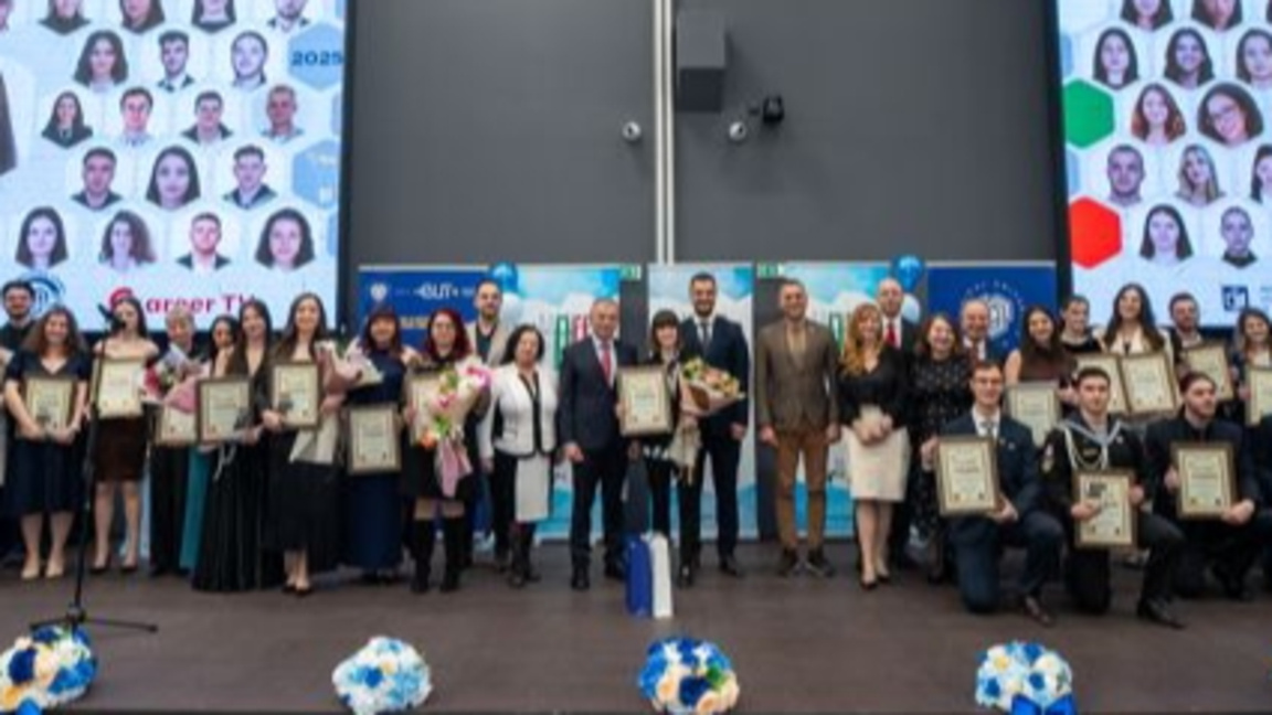 Анелия Иванова от БДУ е сред най-добрите български студенти