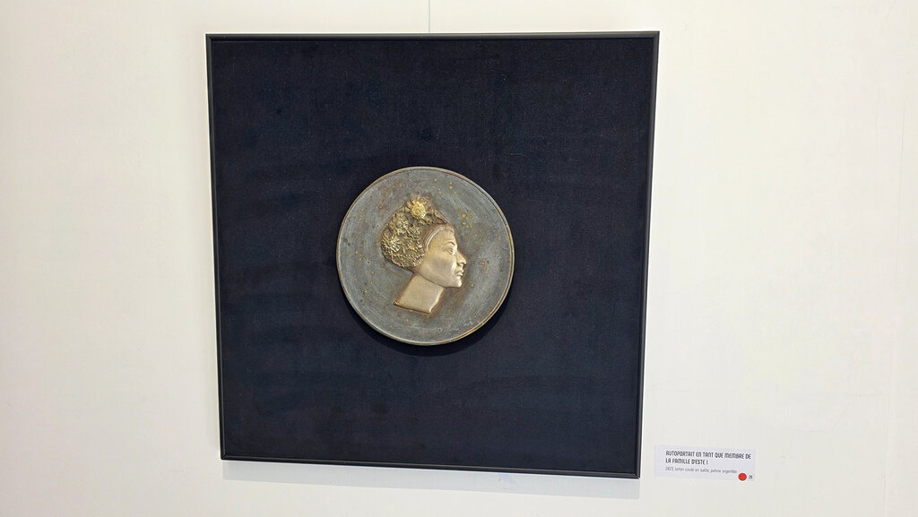 Nadia Rozeva's intimate monuments