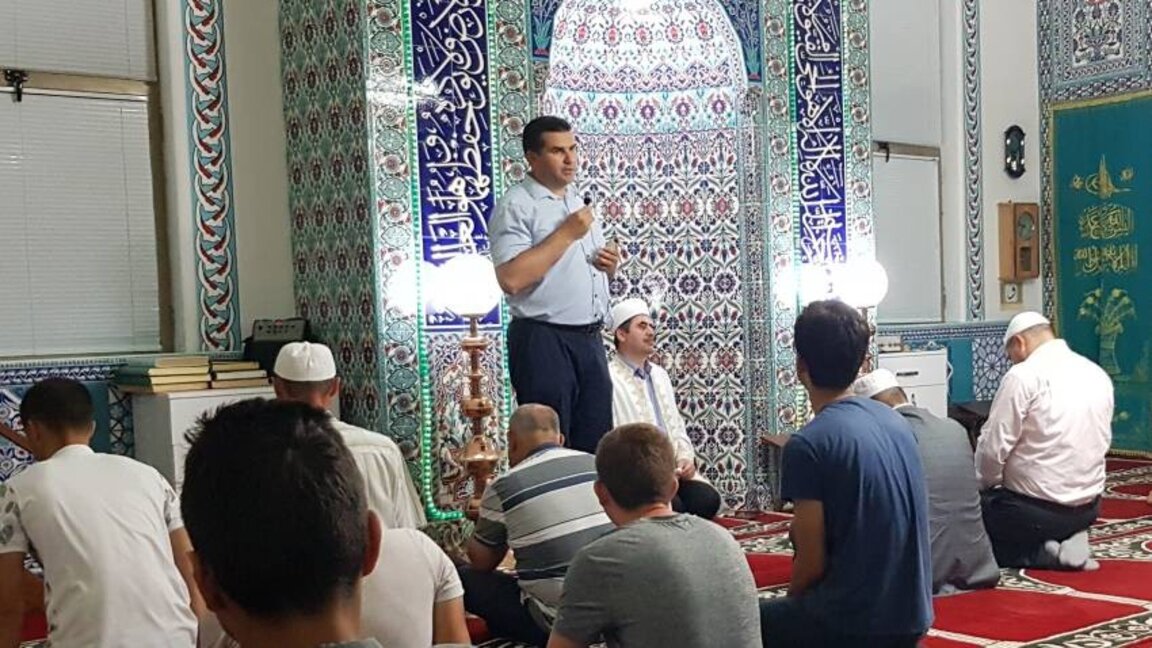 Cuma öğleden sonra