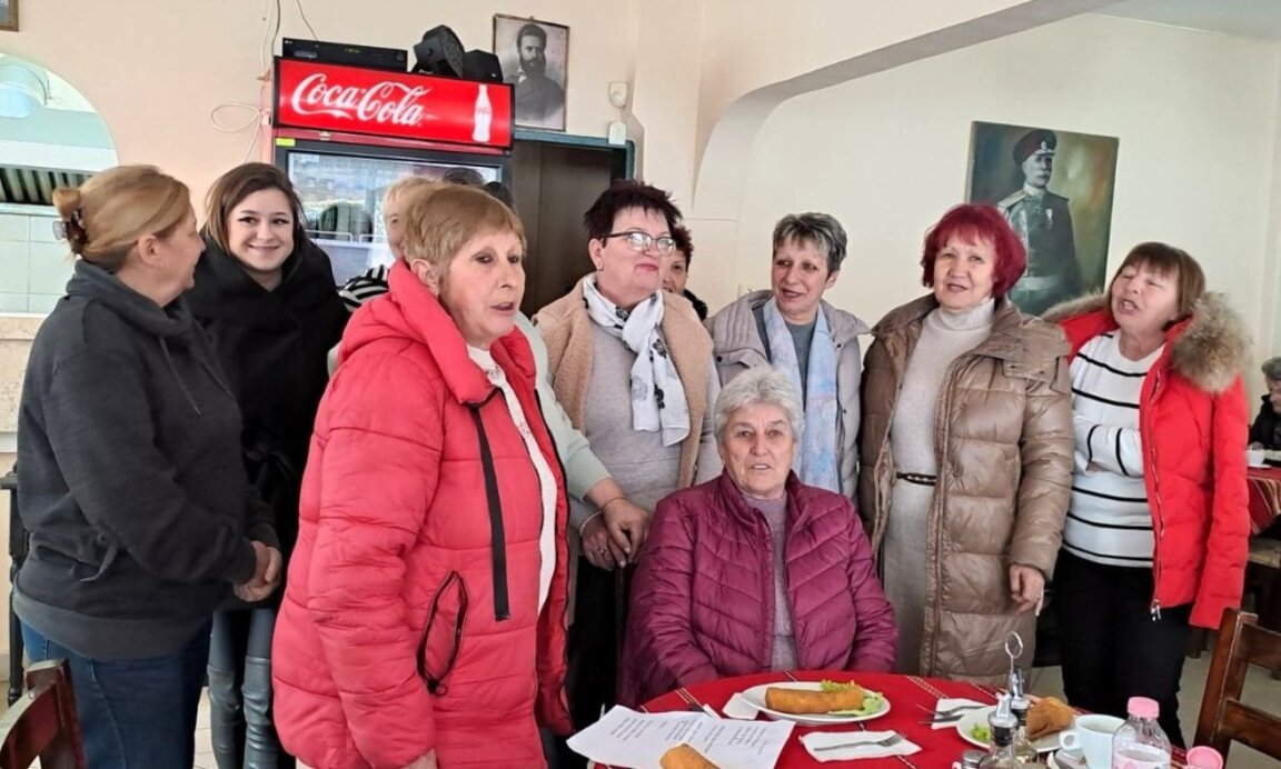 "Златните баби" отбелязаха Бабинден  в Пчеларово