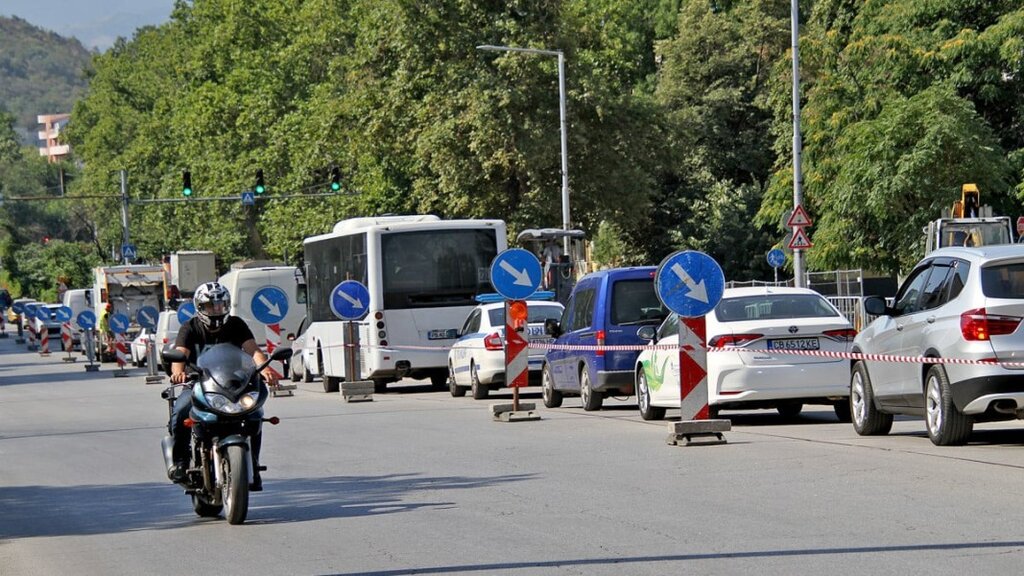 Променят заради ремонтa движението по бул. "Васил Априлов"