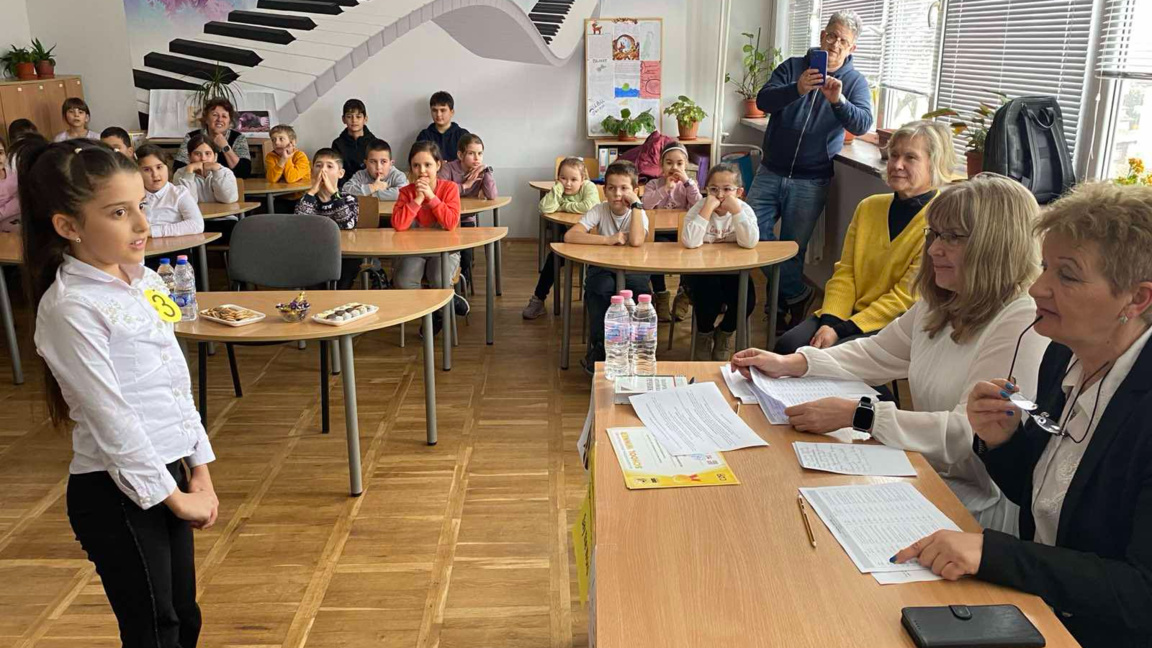 Мездренски ученици демонстрираха знания по английски език