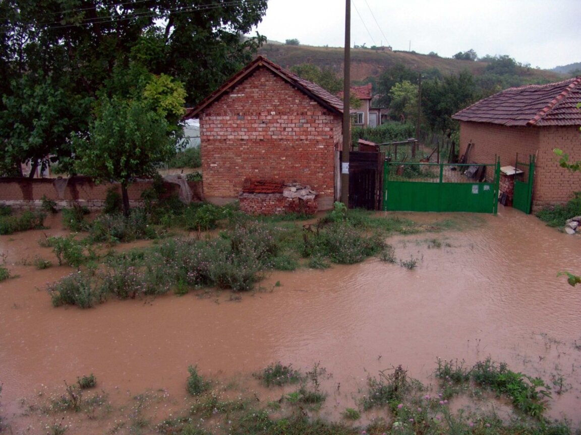 108.5 литра на квадратен метър е падналият дъжд в района на Лехчево снощи