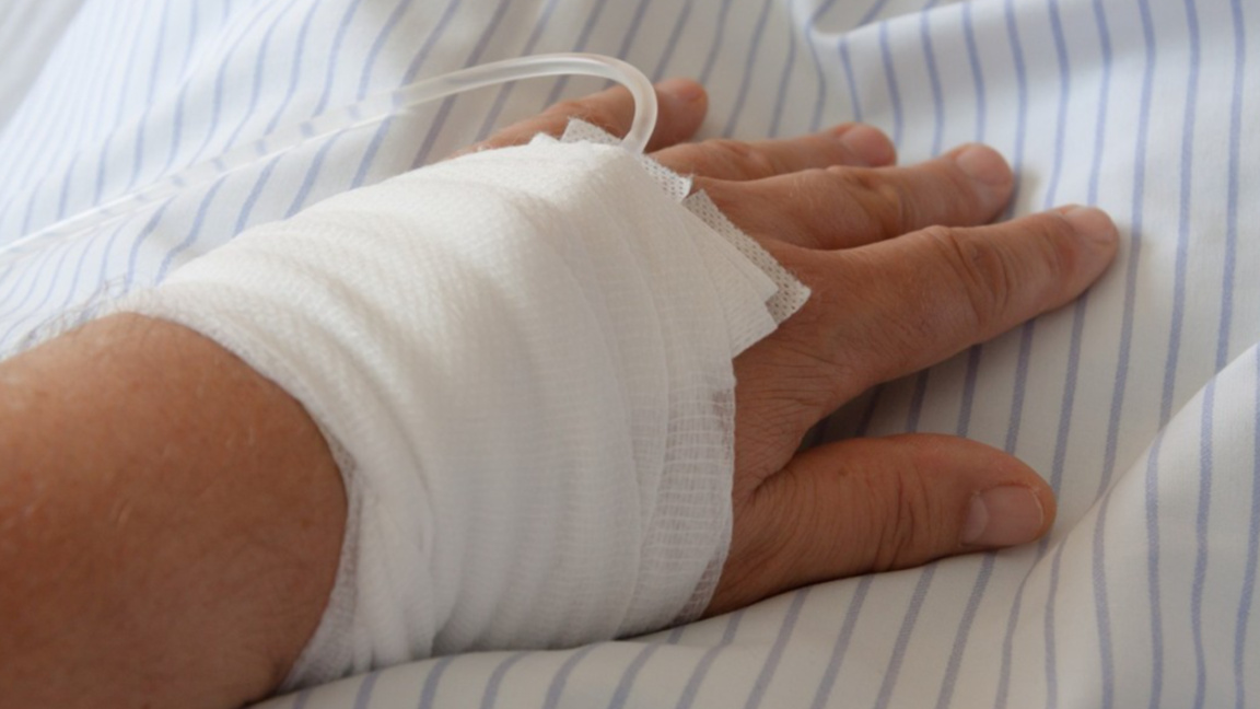 Достижим стандарт ли е една медсестра за 2 болнични легла? 