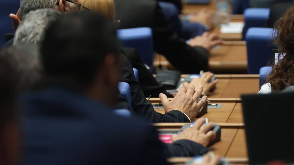 Възстановена е Комисията за противодействие на корупцията