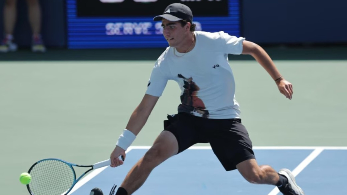 Иван Иванов