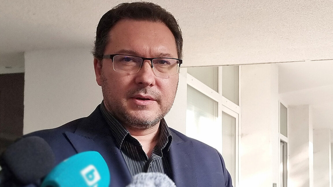 Министър Митов: Българската граница не може да бъде прекосявана незаконно и да се бяга от полицията