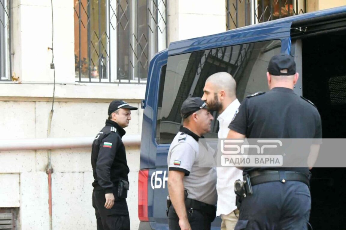 Варненският окръжен съд остави в ареста прокурорския син, задържан с 50 кг марихуана