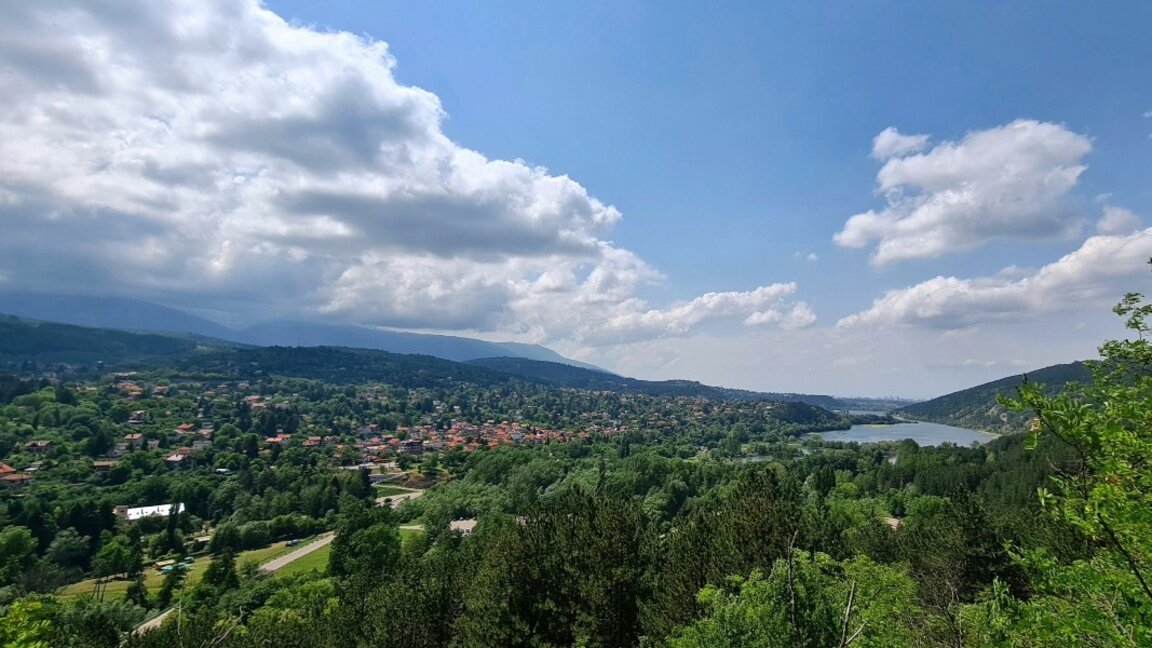 Kısa süreli yağışlarla birlikte hava serinleyecek