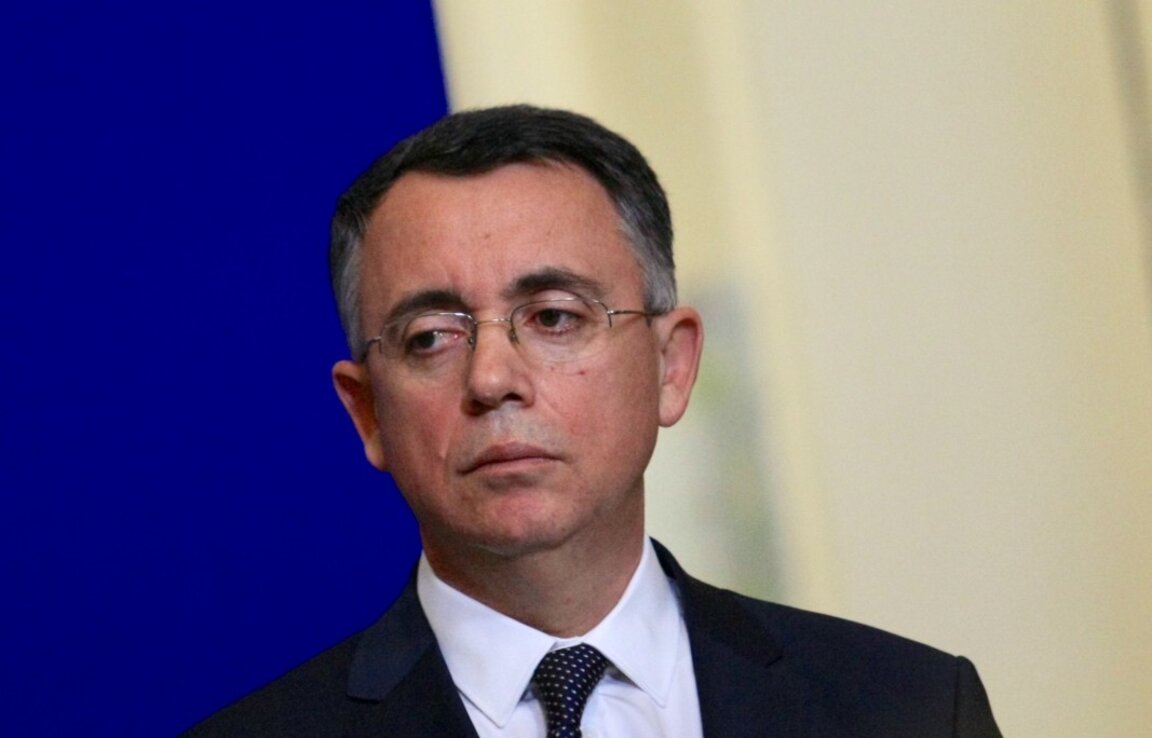 Хасан Азис: Освободете се от страха. Кризата в ДПС ще се реши с достойнство