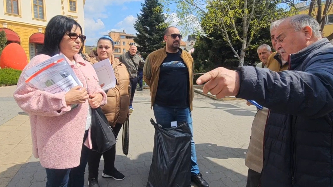 Без проблеми при раздаването на  изборните книжа в община Сливен