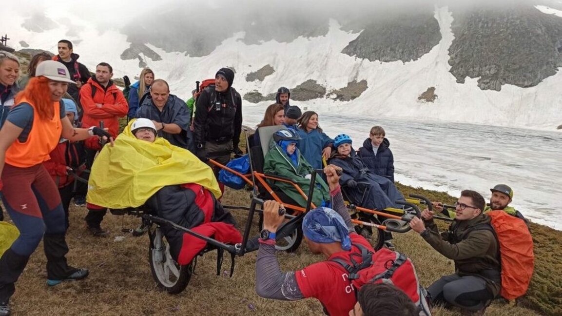 Фондация "Ела и ти" води хора с увреждания до недостъпни за тях места