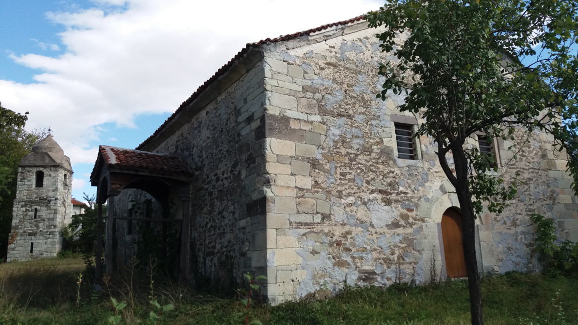 Църква Света Неделя, село Мандра