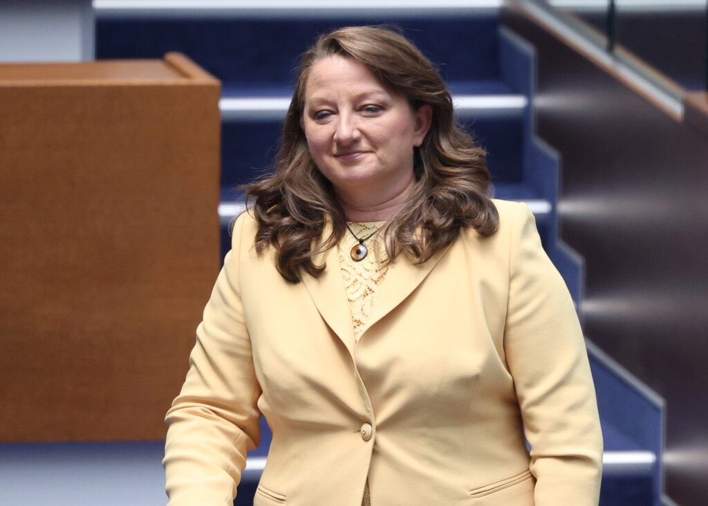 Защо Деница Сачева иска гъвкаво работно време през лятото за родителите на деца до 12 г.?