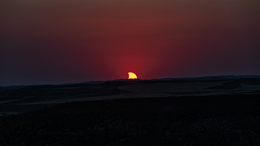 Última fase del eclipse, cuando el sol ya se está poniendo