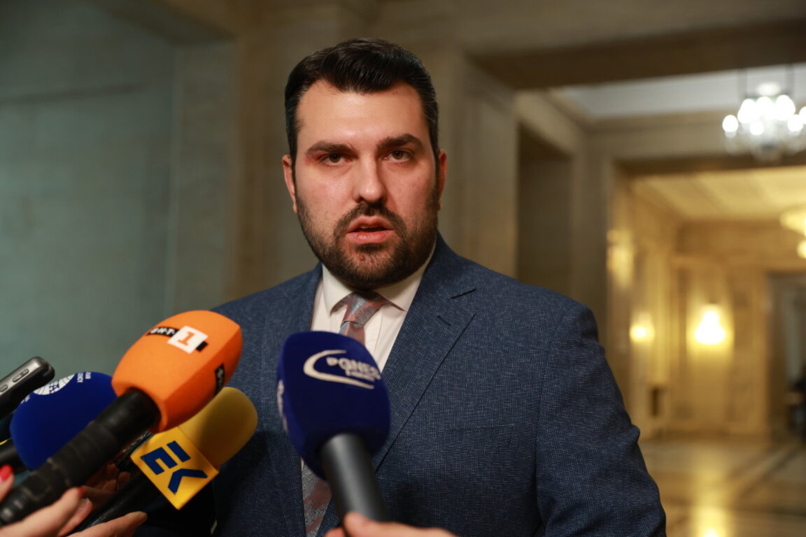 Министърът на външните работи Георг Георгиев.