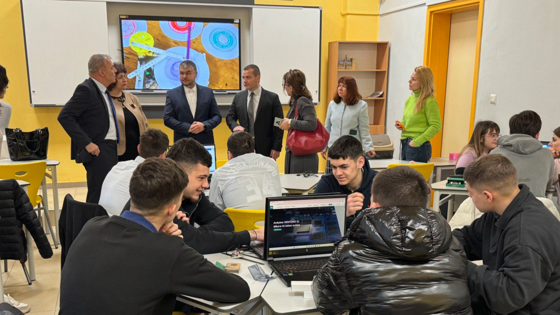 Министърът на образованието - в Русе