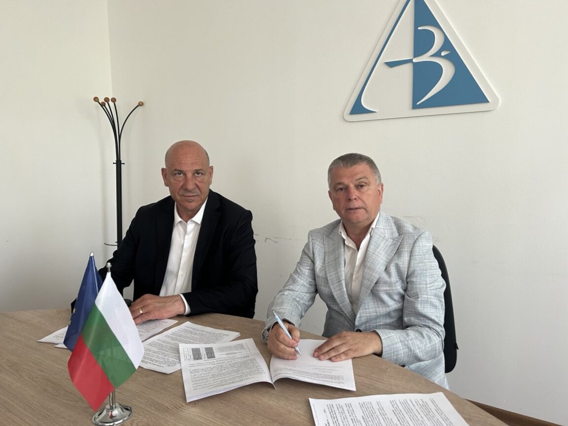 Бургаският държавен университет и Община Поморие стартират обучение за парамедици