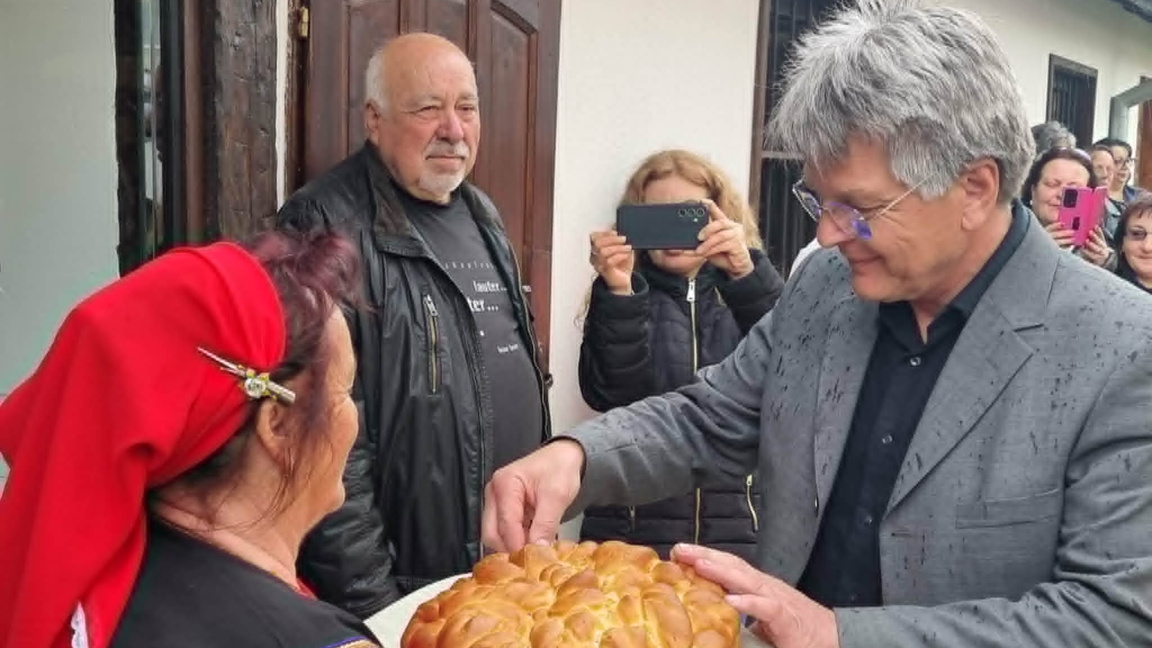 Откриха арт кафе в къщата музей „Владимир Димитров- Майстора”