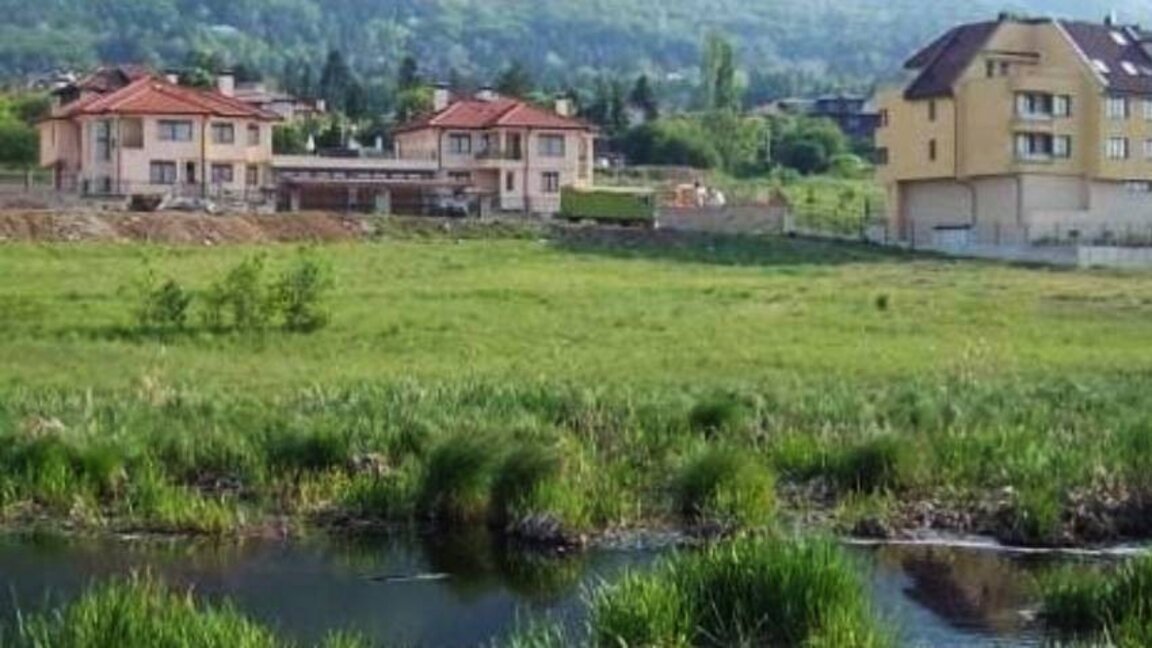 SOS për Kënetën Bojana - a do t'i mbijetojë ekosistemi unik pranë Sofjes bastisjeve të biznesit?