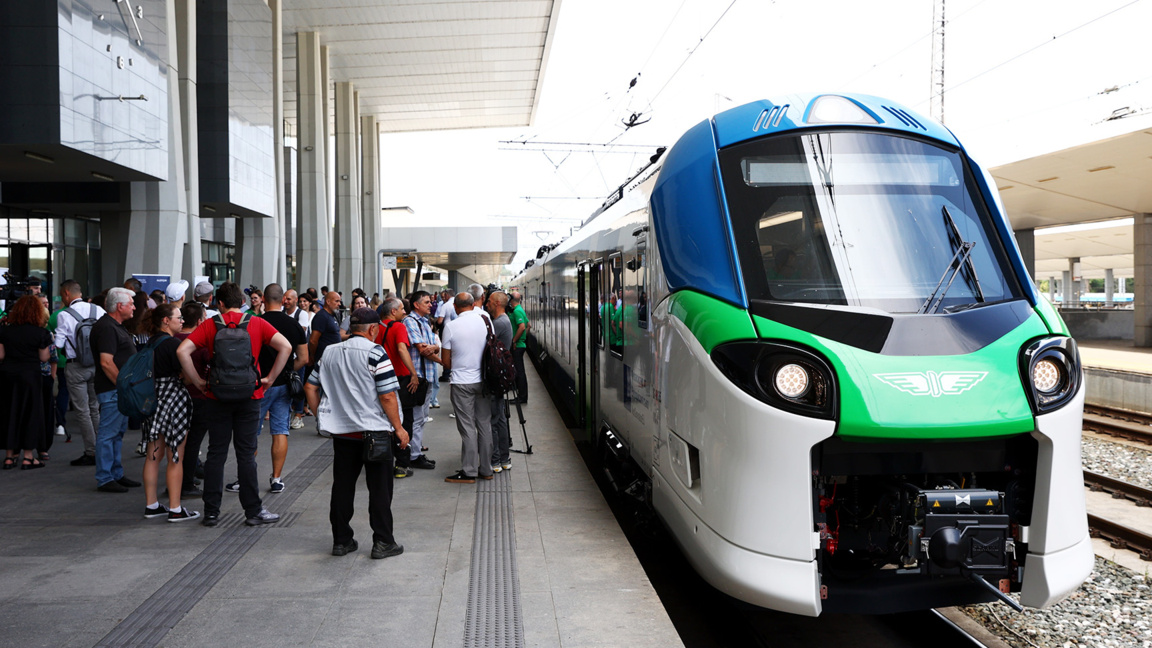 First two Alstom trains expected to enter service in September