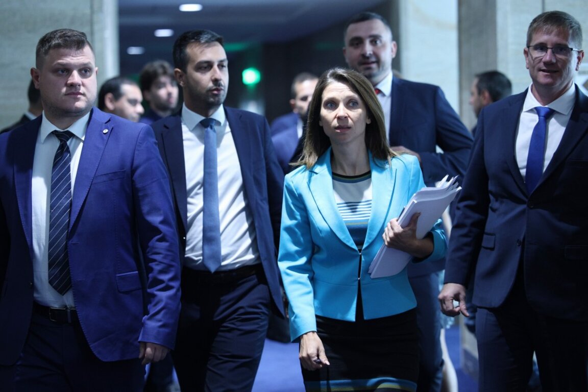 Искра Михайлова