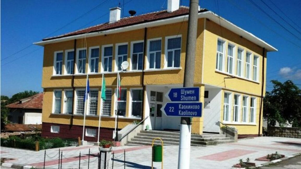 Vırbyane köyü yaşlı ve gençlere sakin bir hayat ortamı sunuyor