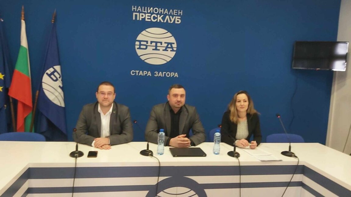"Възраждане" отново настоява за широко обществено обсъждане за съдбата на летище Стара Загора