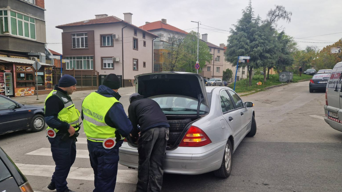 11 задържани при специализирана полицейска операция в област Благоевград