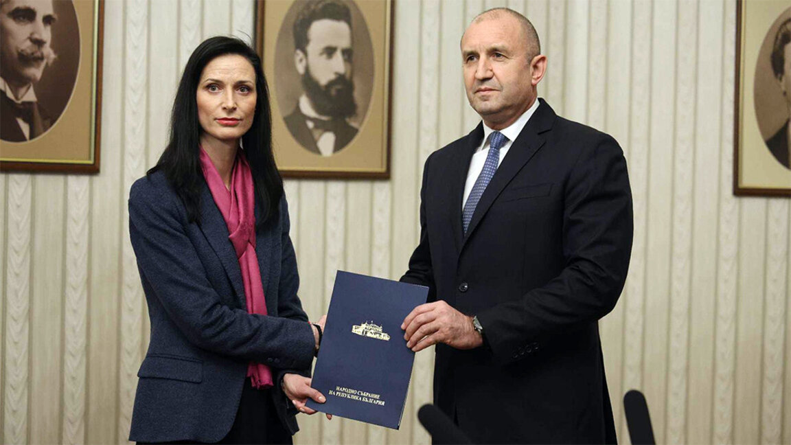 Мария Габриел предложи състав на новото правителство